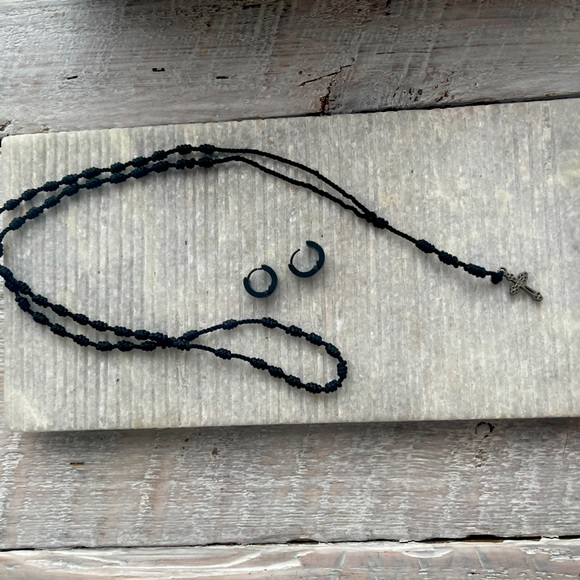 Jewelry Set : Rosary necklace, bracelet & earrings - Picture 3 of 8
